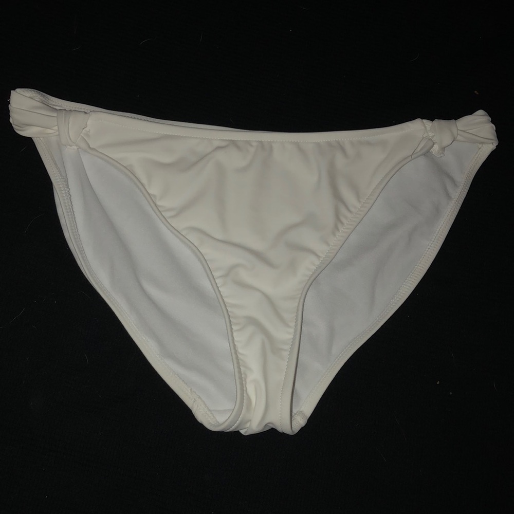 DONATED! High rise bikini bottoms - Picture 1 of 7